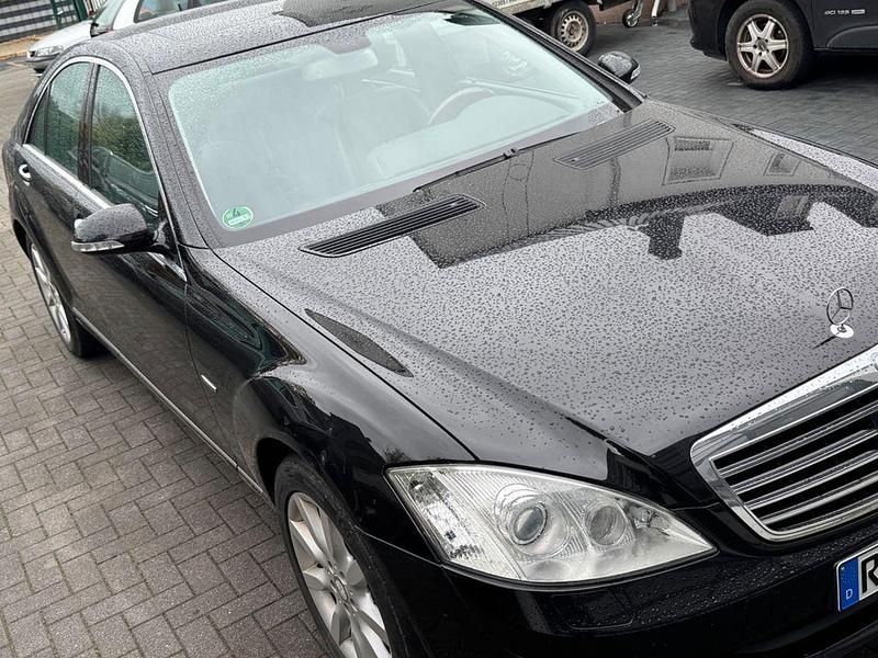 Schwarz Gebraucht 2009 Mercedes S320 Limousine | 7.490 € (Superpreis) - Bild 1/4