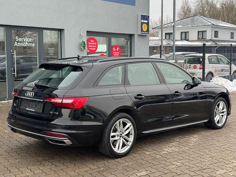 Gebraucht Audi A4 Advanced Plus 204 PS (150 kW) 2022 Schwarz Kombi