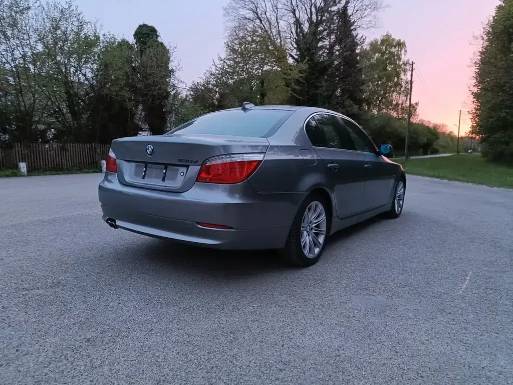 Second-hand BMW 525 197 CP (144 kW) 2008 Argintiu Berlinǎ