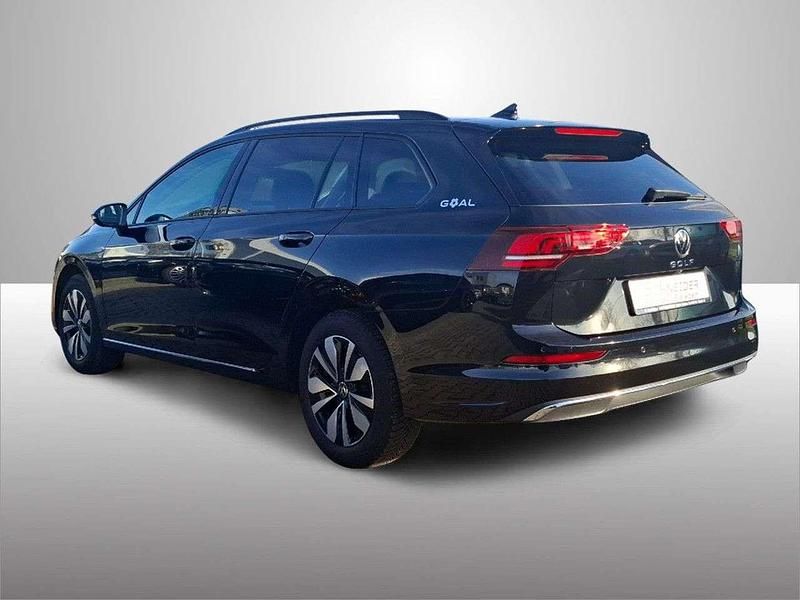 Gebraucht VW Golf VIII Goal 116 PS (85 kW) 2024 Grenadillschwarz (metallic) Kombi