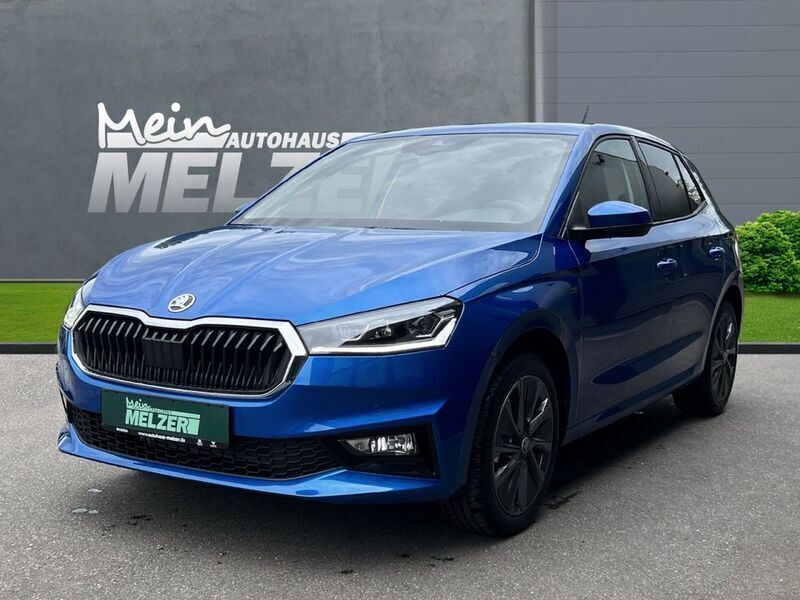 Blau Neu 2025 Skoda Fabia Tour Kleinwagen | 24.880 € (Teuer) - Bild 1/4