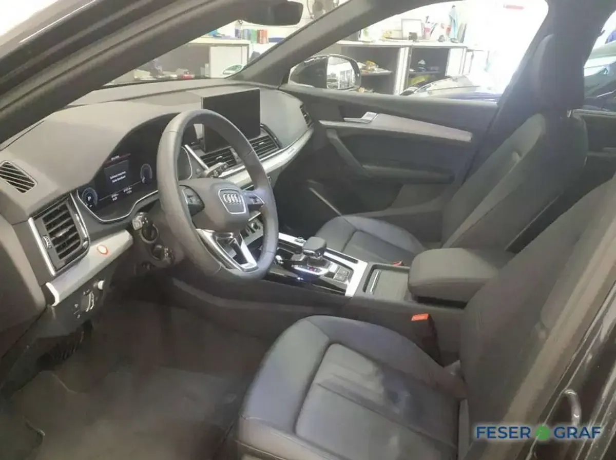 Używany Audi Q5 Advanced Plus 299 KM (219 kW) 2025 Szary SUV