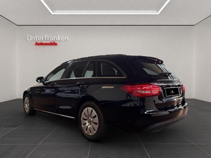Gebraucht Mercedes C200 160 PS (117 kW) 2020 Schwarz Kombi