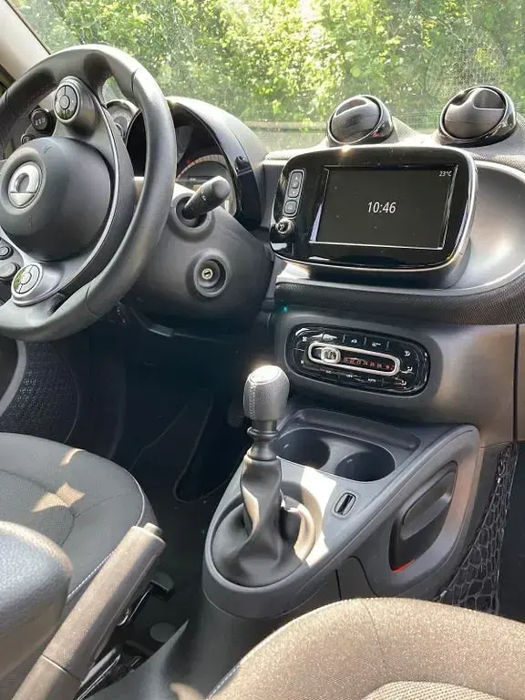 Gebraucht Smart ForFour 90 PS (66 kW) 2019 Schwarz Kleinwagen