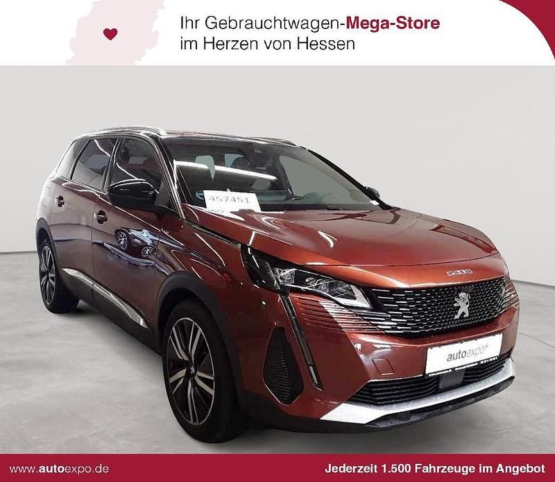 Braun Gebraucht 2023 Peugeot 5008 GT Van / Kleinbus | 29.189 € (Superpreis) - Bild 1/4