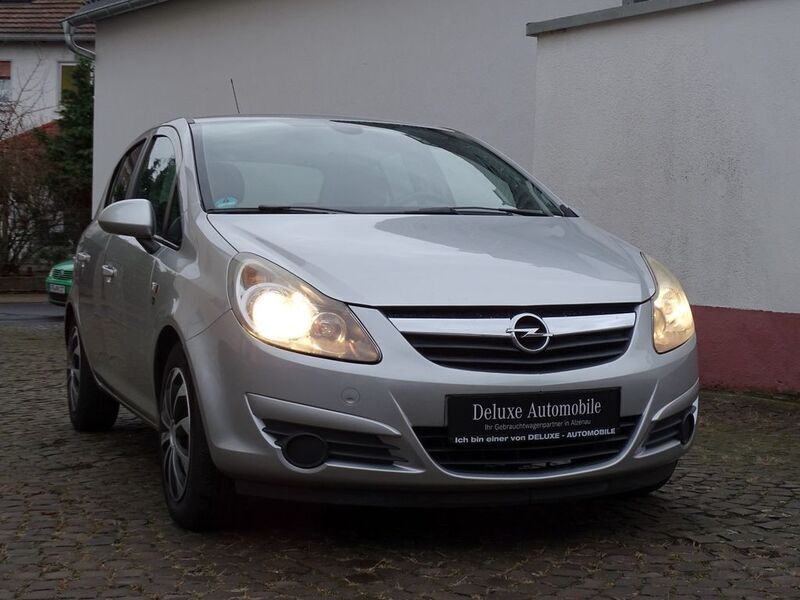Gebraucht Opel Corsa 87 PS (63 kW) 2010 Silber Limousine