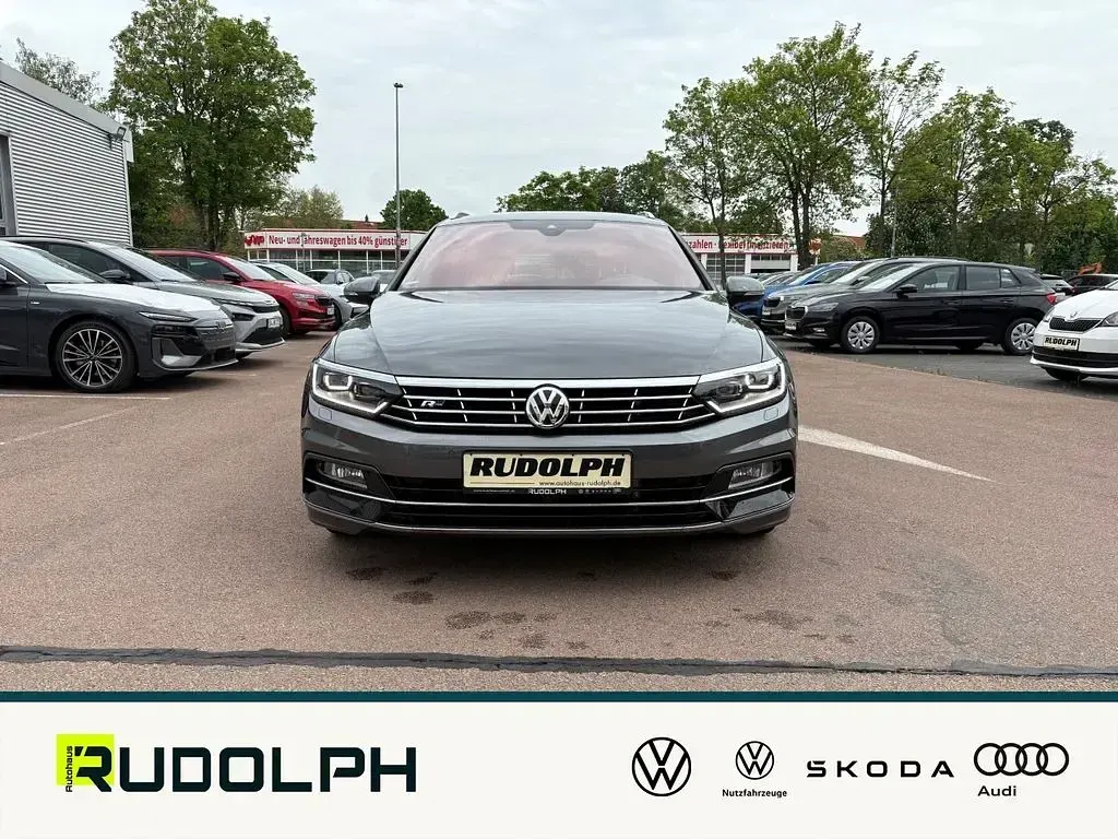 Używany VW Passat Highline 220 KM (161 kW) 2016 Szary Kombi