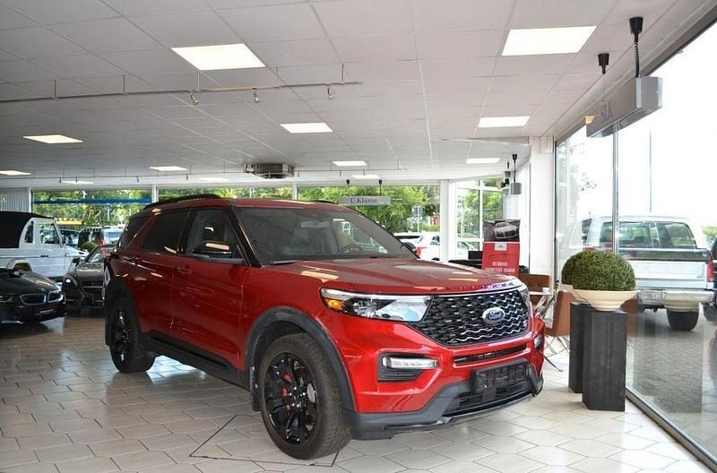 Rot Gebraucht 2022 Ford Explorer ST-Line SUV | 45.900 € (Guter Preis) - Bild 1/4
