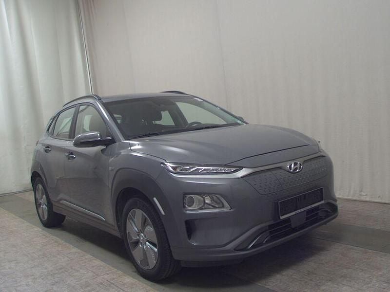Gebraucht Hyundai Kona 100 kW (136 PS) 2020 Grau SUV