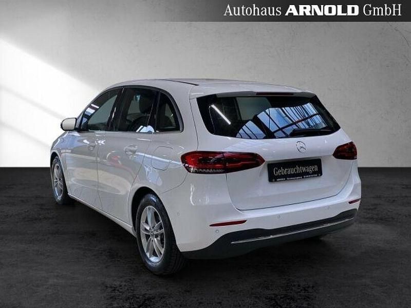 Gebraucht Mercedes B180 Style 136 PS (100 kW) 2020 Weiß (polarweiß) Van / Kleinbus