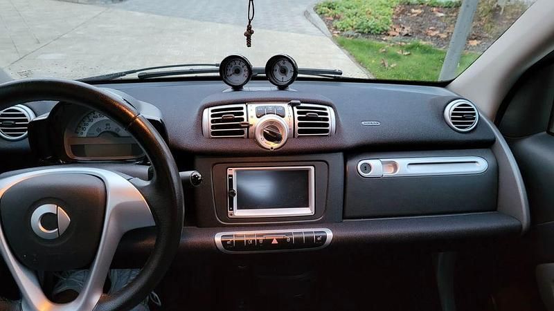 Gebraucht Smart ForTwo Cabrio 71 PS (52 kW) 2013 Weiß Cabrio