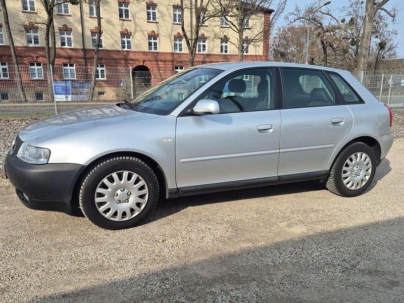 Usata Audi A3 102 CV (75 kW) 2001 Grigio Utilitaria