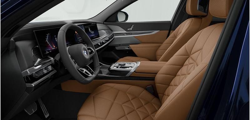 Gebraucht BMW 740 Comfort Edition 299 PS (219 kW) 2025 Blau Limousine