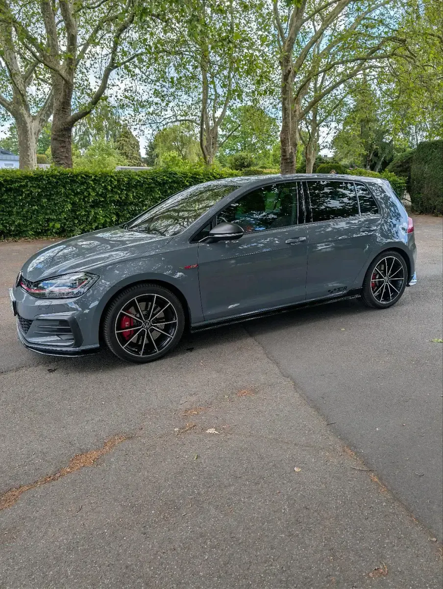 Gebraucht VW Golf VII GTI 290 PS (213 kW) 2020 Grau Kleinwagen