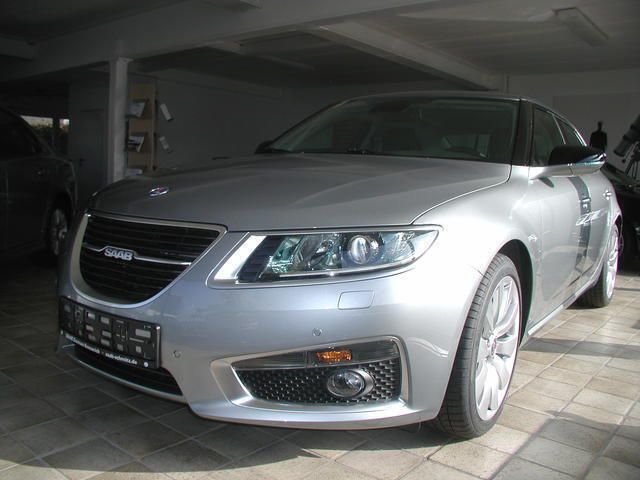 Gebraucht Saab 9-5 Aero 354 PS (260 kW) 2011 Grau metallic Limousine
