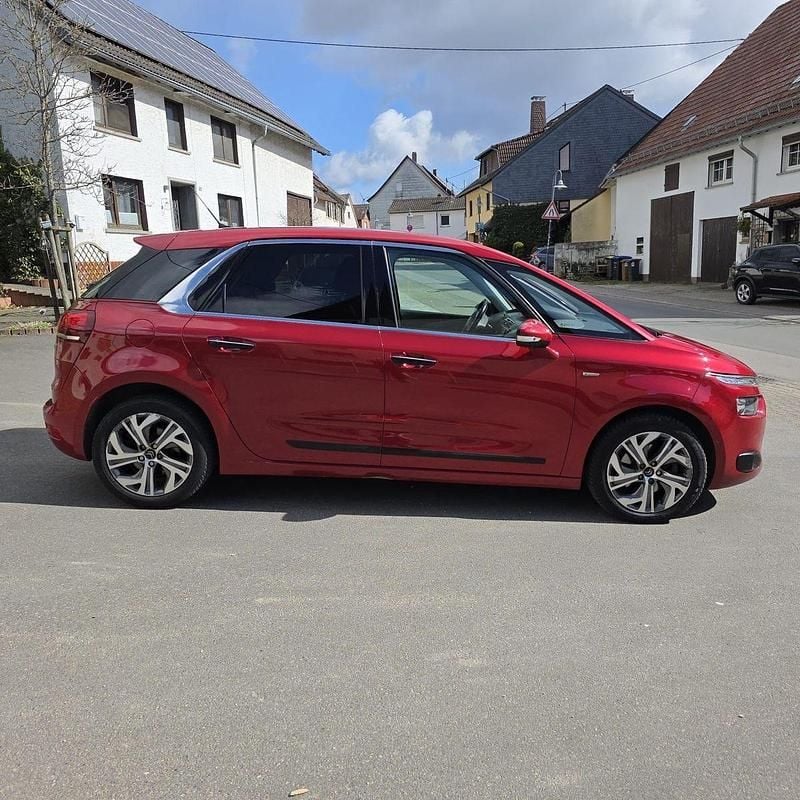 Gebraucht Citroën C4 Picasso Exclusive 150 PS (110 kW) 2015 Rot Van / Kleinbus