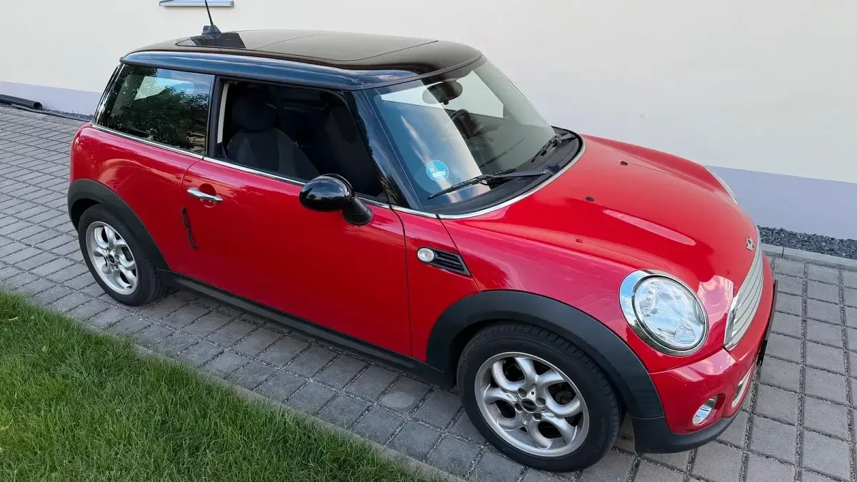 Gebraucht Mini Cooper 122 PS (89 kW) 2010 Rot Kleinwagen
