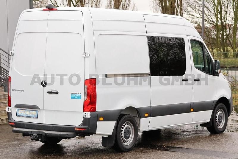 Gebraucht Mercedes Sprinter 150 PS (110 kW) 2021 Arktikweiß Van