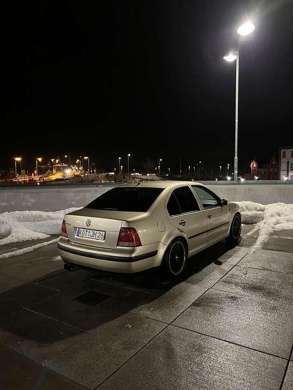 Gebraucht 2003 VW Bora Limousine | 2.150 € (Fairer Preis) - Bild 1/4