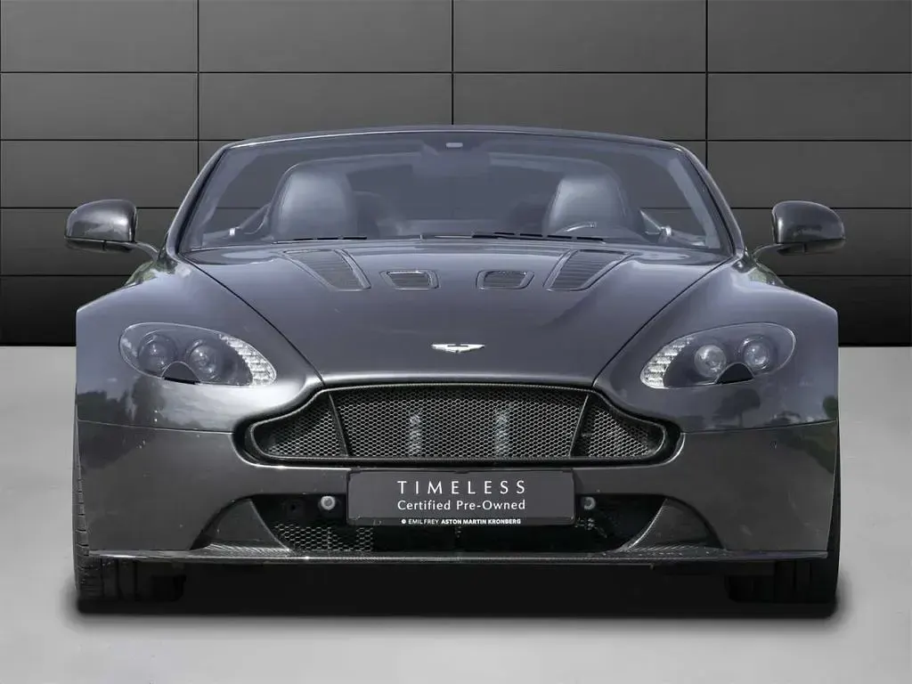 Gebraucht Aston Martin V12 Vantage 574 PS (422 kW) 2016 Grau Cabrio