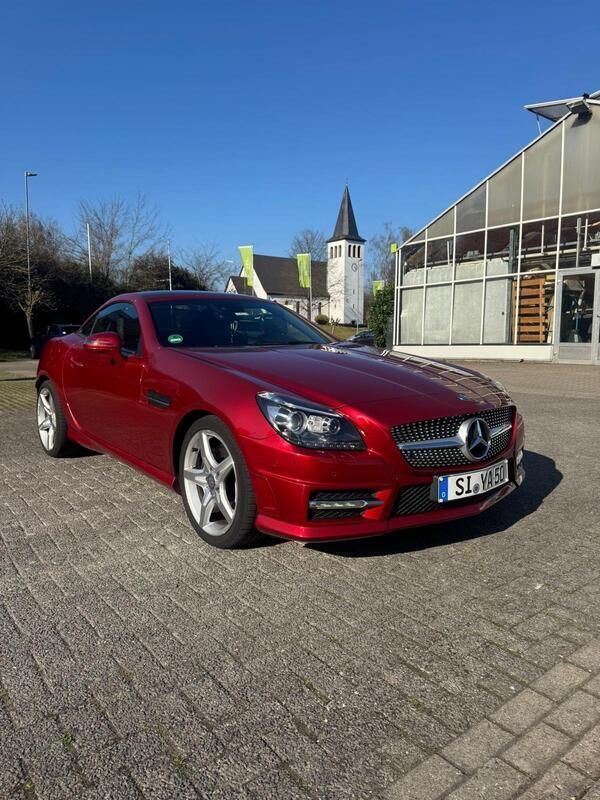 Rot Gebraucht 2014 Mercedes SLK250 AMG Cabrio | 22.999 € (Teuer) - Bild 1/4