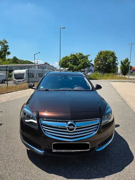 Gebraucht Opel Insignia 170 PS (125 kW) 2014 Braun Kombi