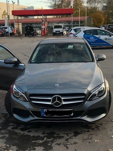Gebraucht Mercedes C250 211 PS (155 kW) 2018 Grau Limousine