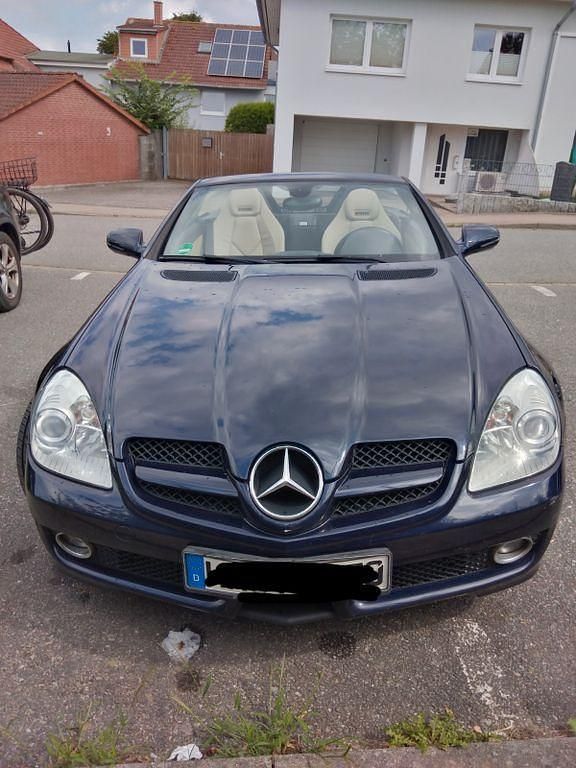 Blau Gebraucht 2009 Mercedes SLK200 Cabrio | 10.900 € (Fairer Preis) - Bild 1/4