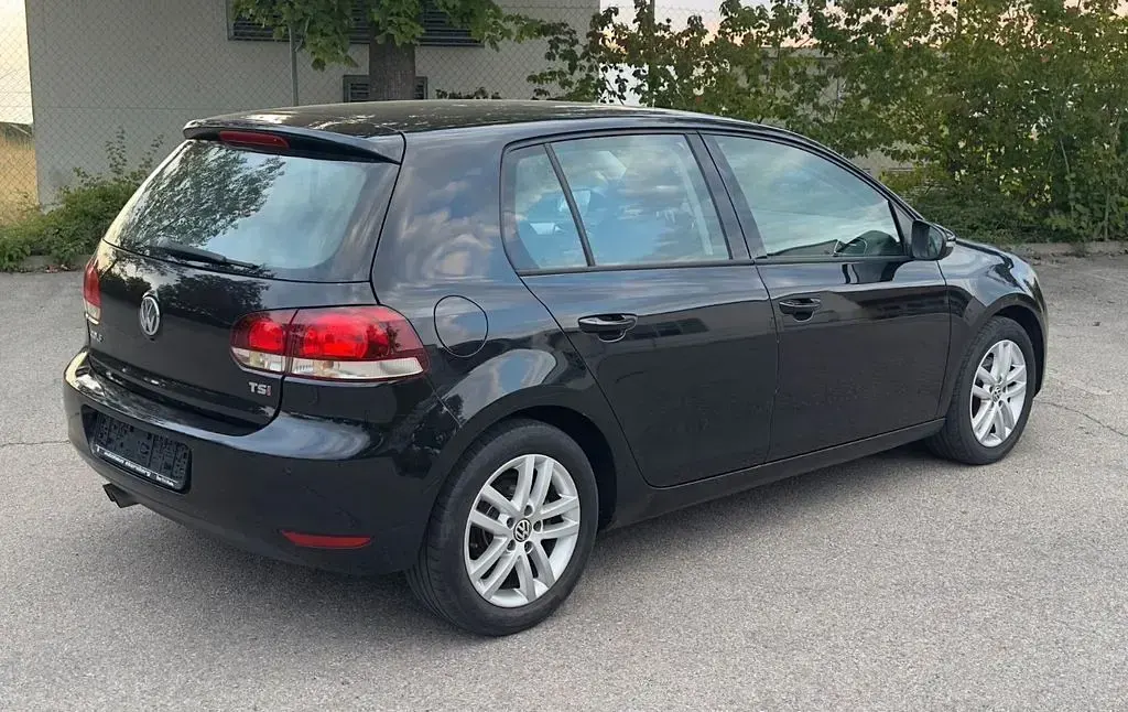 Gebraucht VW Golf VI 122 PS (89 kW) 2011 Schwarz Limousine