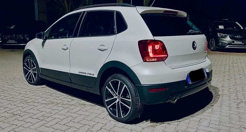 Gebraucht VW Polo Cross 105 PS (77 kW) 2014 Weiß Kleinwagen