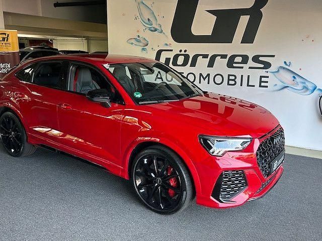 Rot Gebraucht 2023 Audi RS Q3 Sport SUV | 59.990 € (Fairer Preis) - Bild 1/4