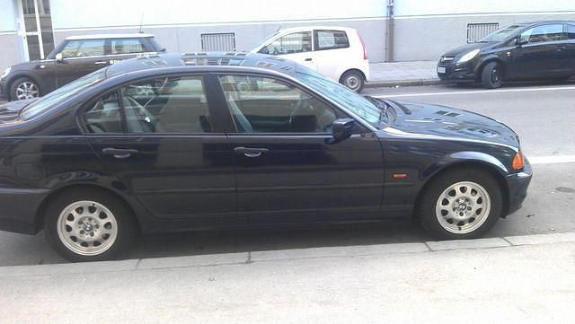 Gebraucht BMW 316 105 PS (77 kW) 1999 Blau Limousine