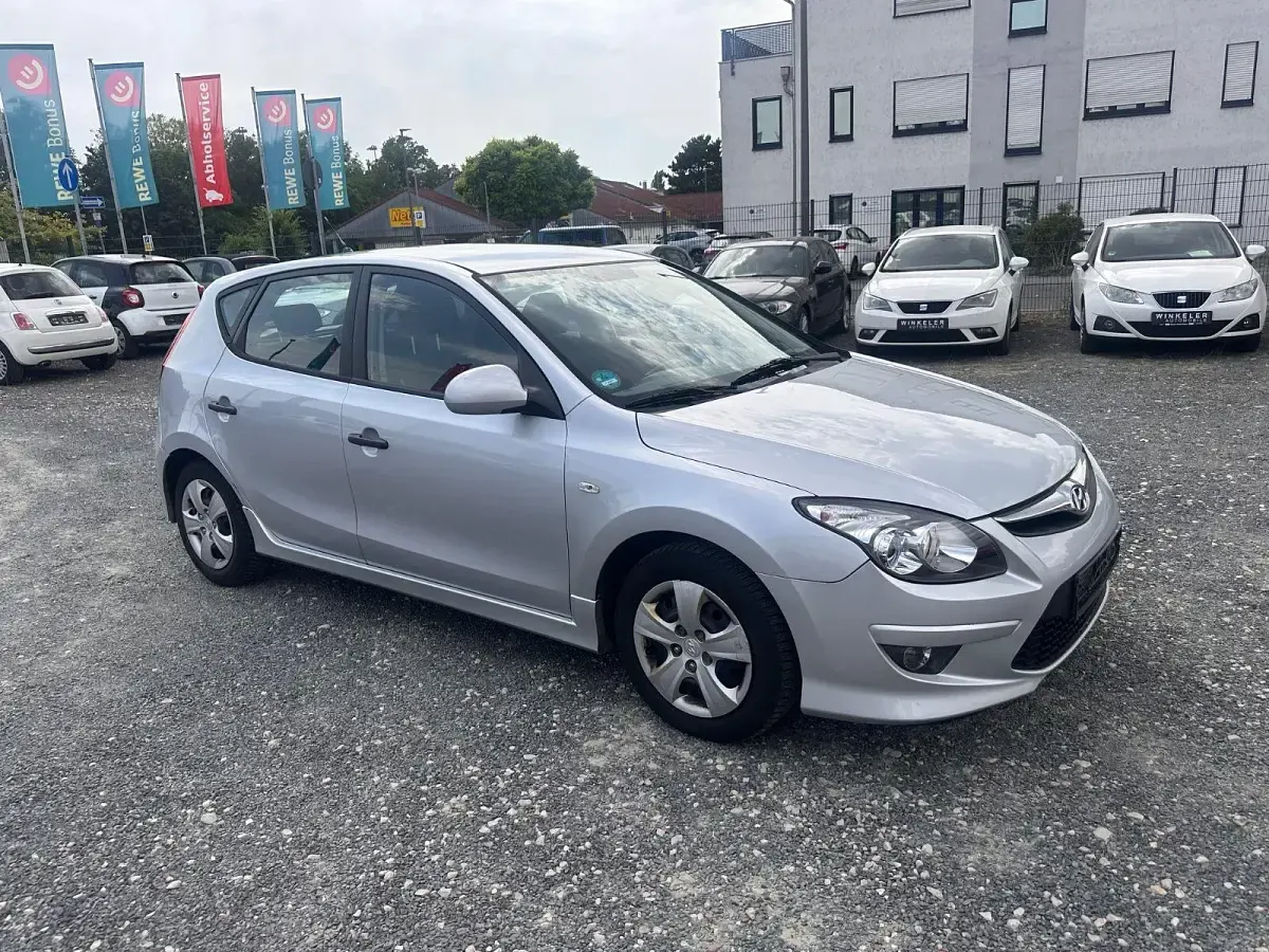 Gebraucht Hyundai i30 Edition+ 109 PS (80 kW) 2011 Kombi