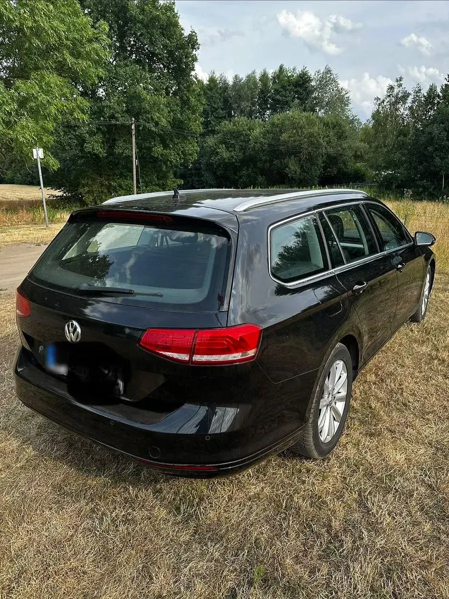 Gebraucht VW Passat Edition 150 PS (110 kW) 2015 Schwarz Kombi