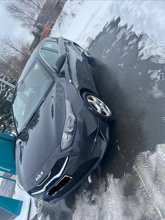 Gebraucht Kia Ceed Vision 160 PS (117 kW) 2022 Grau Kleinwagen