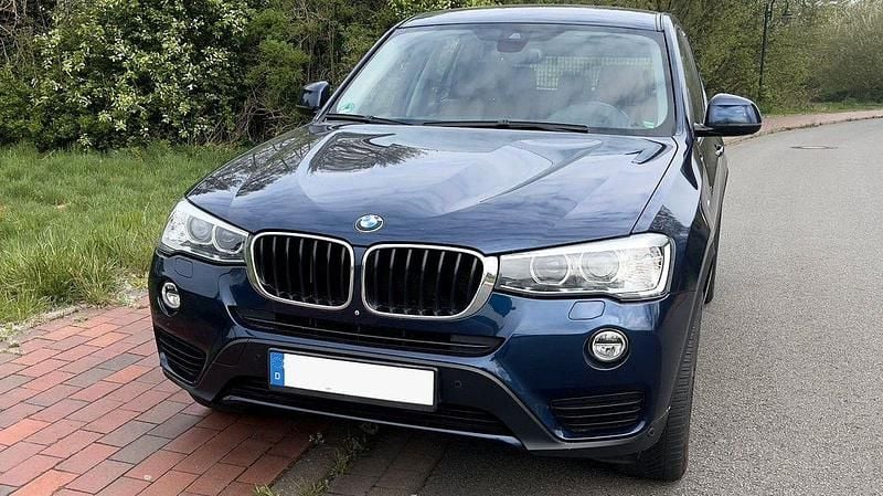 Blau Gebraucht 2015 BMW X3 SUV | 9.900 € - Bild 1/4