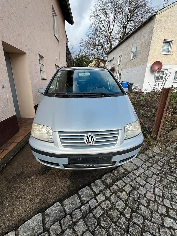 Gebraucht VW Sharan 131 PS (96 kW) 2003 Silber Van / Kleinbus