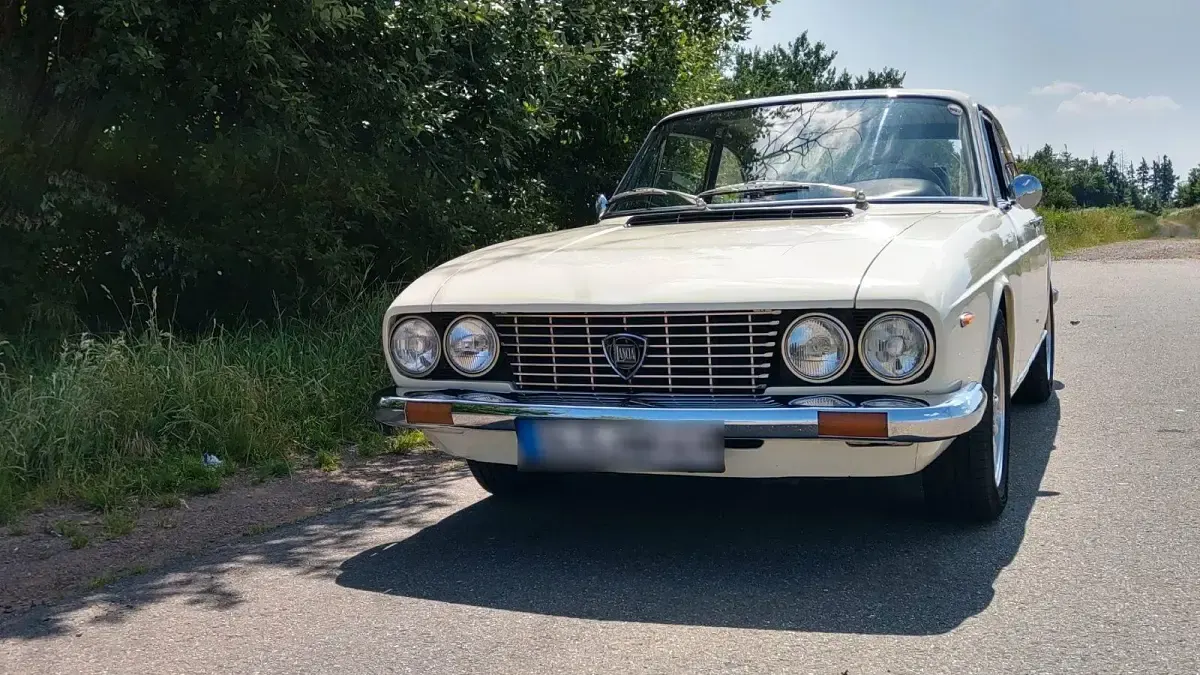 Gebraucht Lancia 2000 116 PS (85 kW) 1971 Weiß Coupé