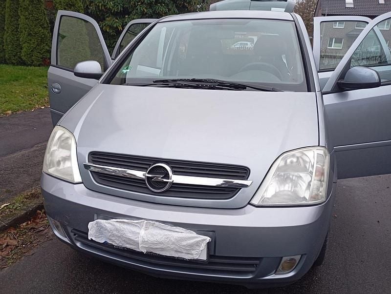 Gebraucht Opel Meriva 90 PS (66 kW) 2005 Silber Van / Kleinbus