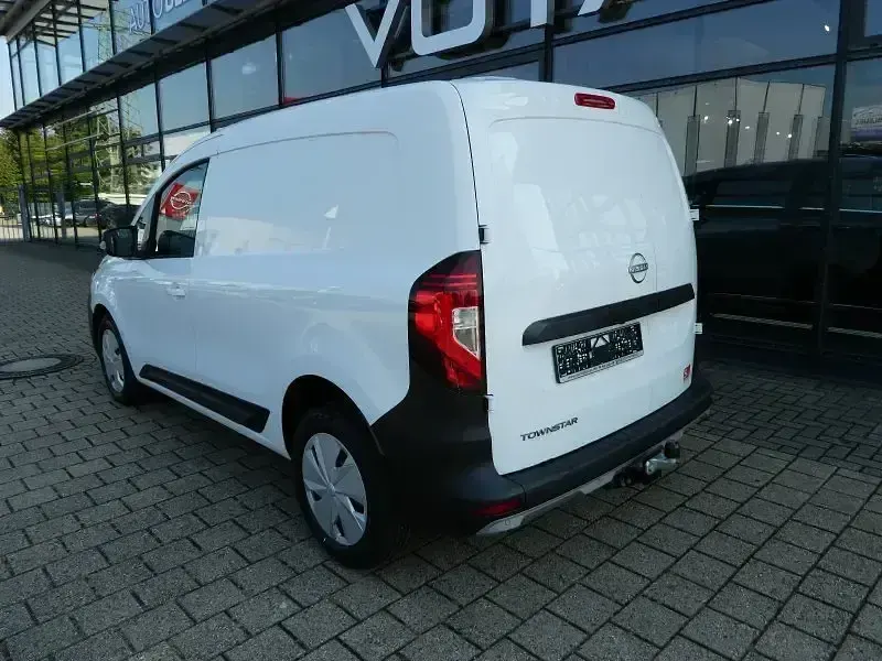 Gebraucht Nissan Townstar N-Connecta 131 PS (96 kW) 2024 Mineral white Van