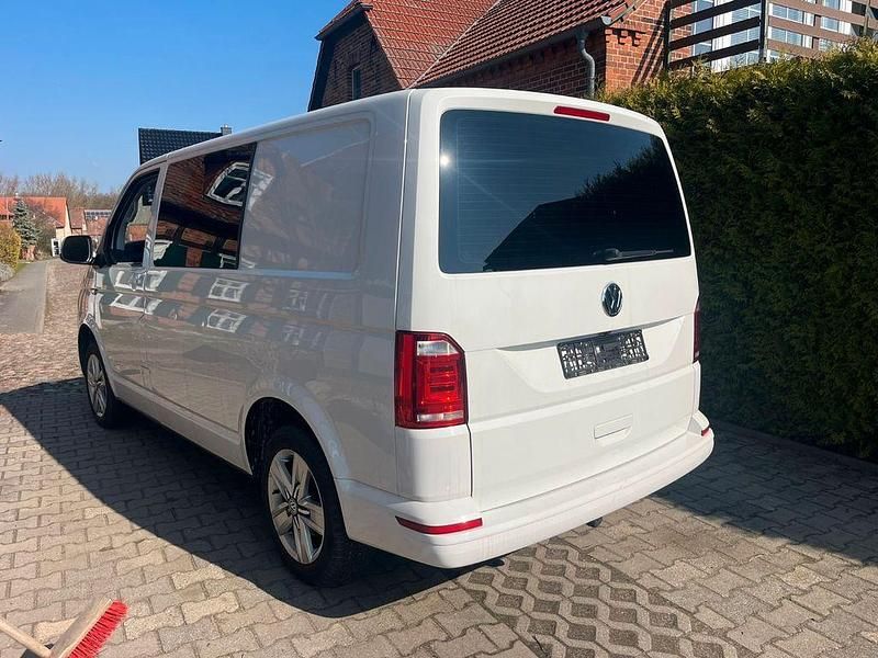 Gebraucht VW Transporter 150 PS (110 kW) 2016 Weiß Van