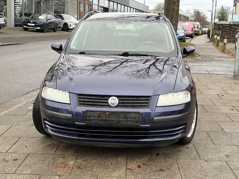 Gebraucht Fiat Stilo Dynamic 133 PS (97 kW) 2003 Navy blau met. Kombi