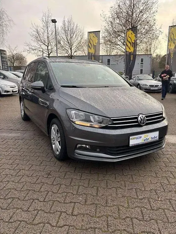 Gebraucht VW Touran Sound 150 PS (110 kW) 2017 Indiumgrau metallic Van / Kleinbus