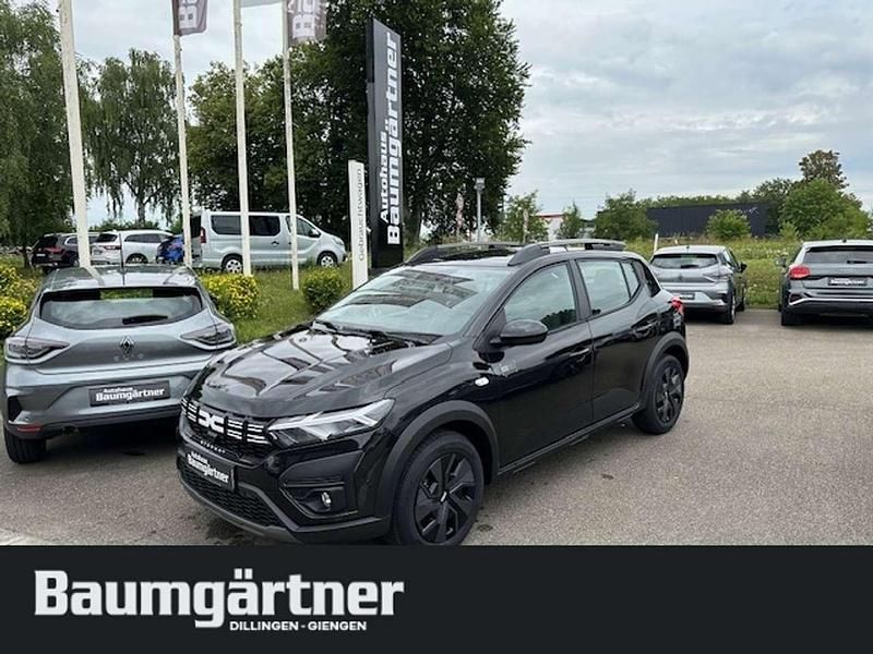 Perlmuttschwarz metallic Neu 2025 Dacia Sandero Expression Kleinwagen | 19.880 € (Fairer Preis) - Bild 1/4