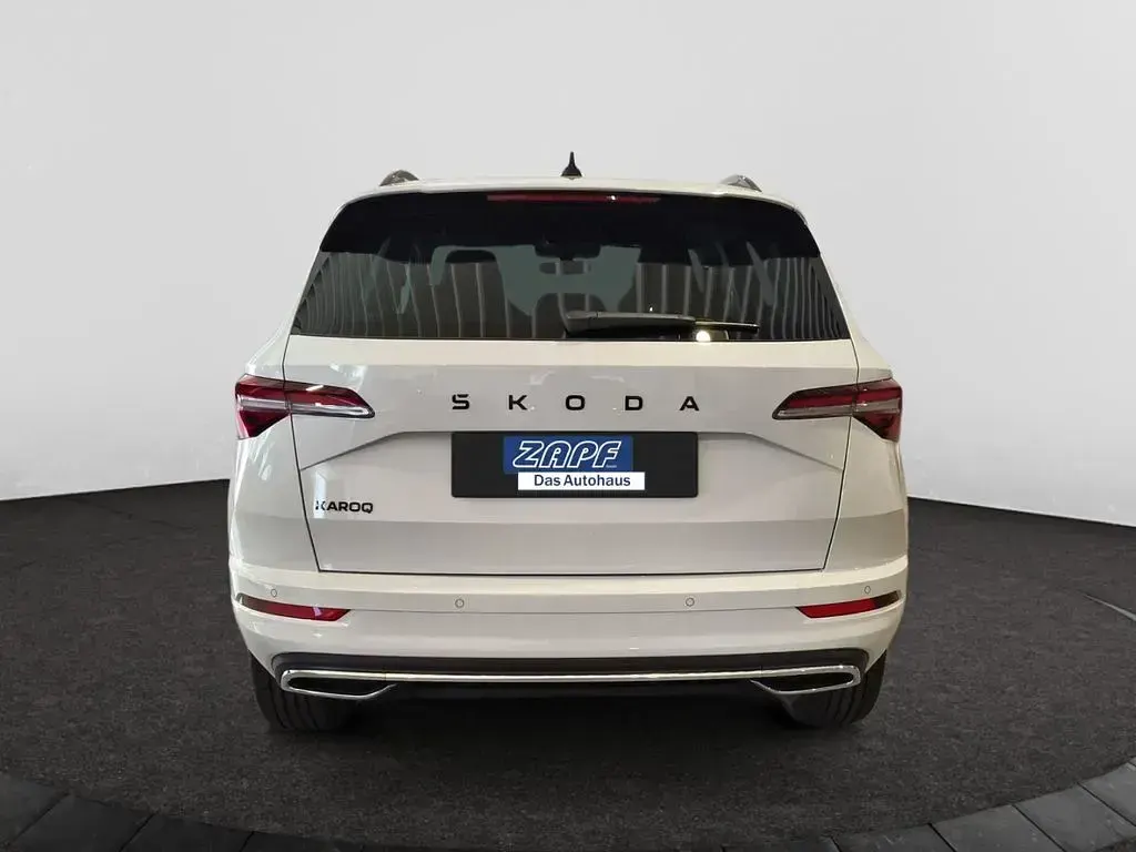 Neu Skoda Karoq SportLine 150 PS (110 kW) 2026 Weiß SUV