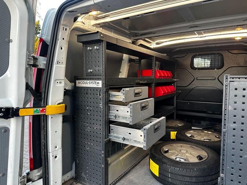Gebraucht Ford Transit Custom 131 PS (96 kW) 2021 Weiß Van / Kleinbus