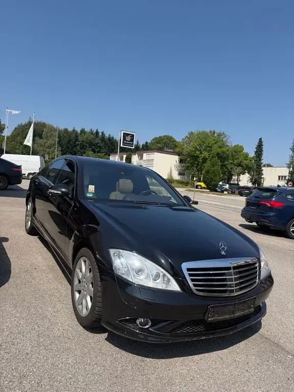 Gebraucht Mercedes S500 387 PS (284 kW) 2006 Schwarz Limousine