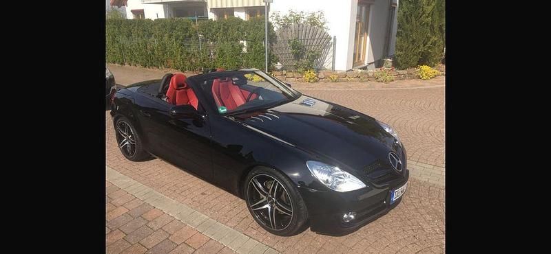Schwarz Gebraucht 2008 Mercedes SLK200 Cabrio | 10.600 € (Teuer) - Bild 1/4