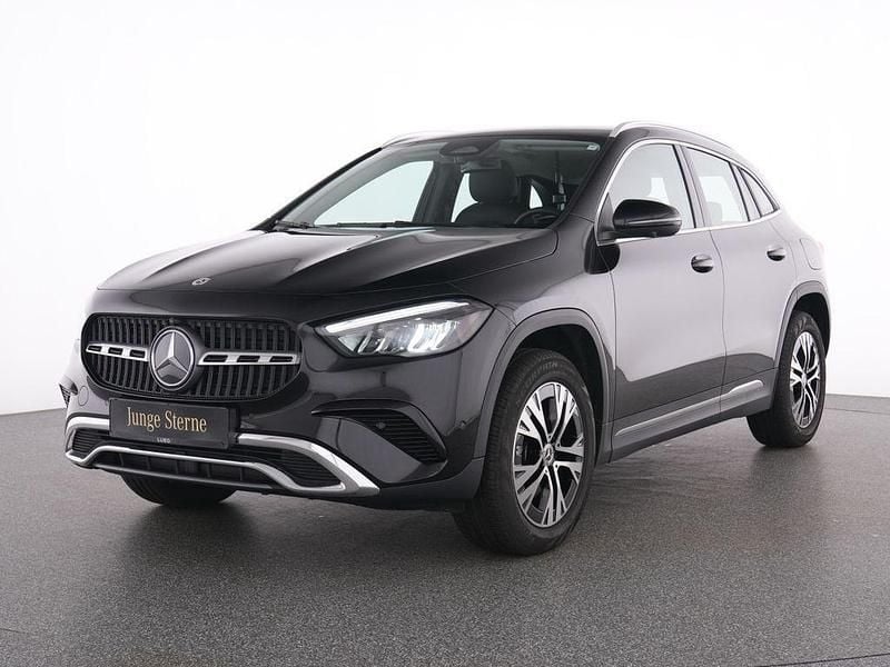 Gebraucht Mercedes GLA200 Progressive 150 PS (110 kW) 2025 Schwarz SUV