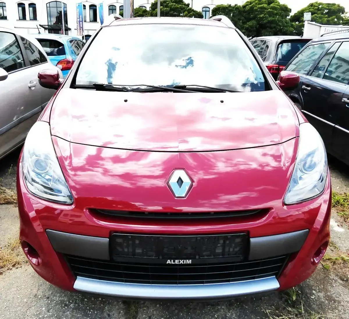 Gebraucht Renault Clio GrandTour Dynamique 101 PS (74 kW) 2009 Dunkelrot Kombi